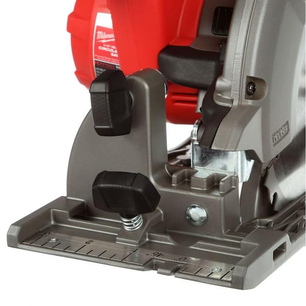 M18 FUEL 18V Lithium-Ion Brushless Cordless 6-1/2 in. Circular Saw W/ M18 5.0 Ah Battery