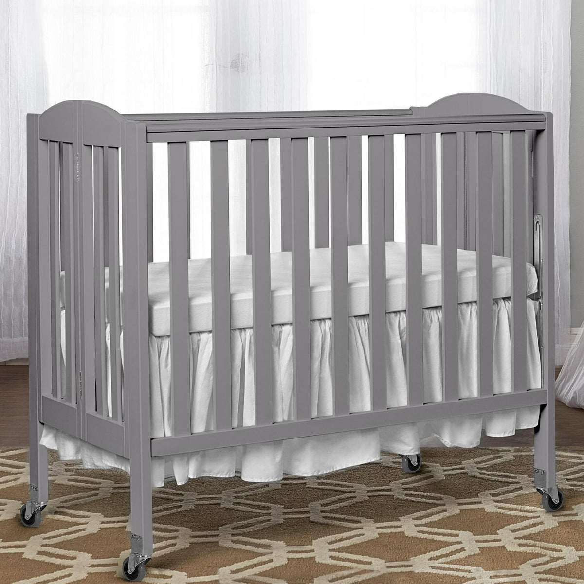 Dream On Me 3-in-1 Portable Crib Gray